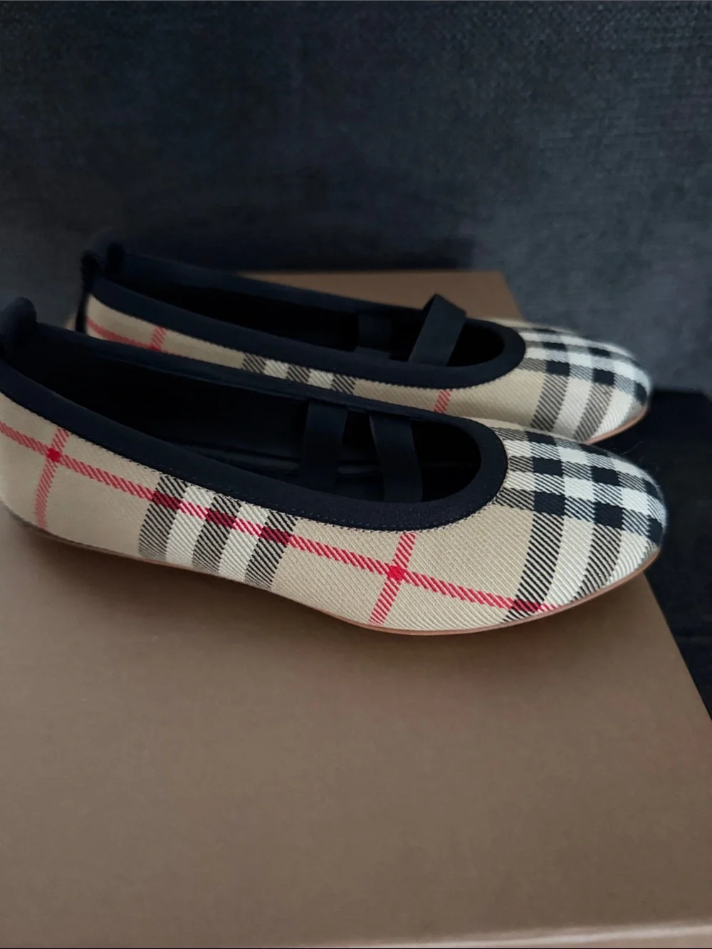 Burberry beige check